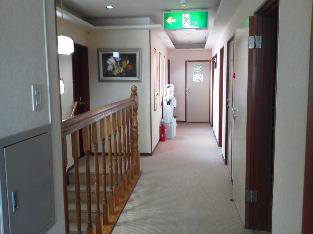 Pension Green Grass Камакура Экстерьер фото